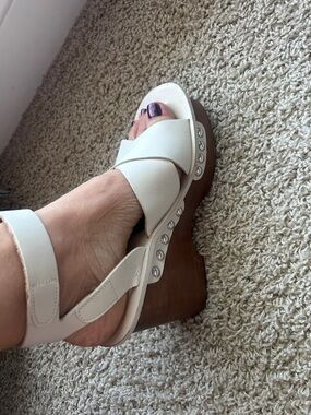 Rag and Bone 38 White Studded Platform wood Wedge Sandals - Women